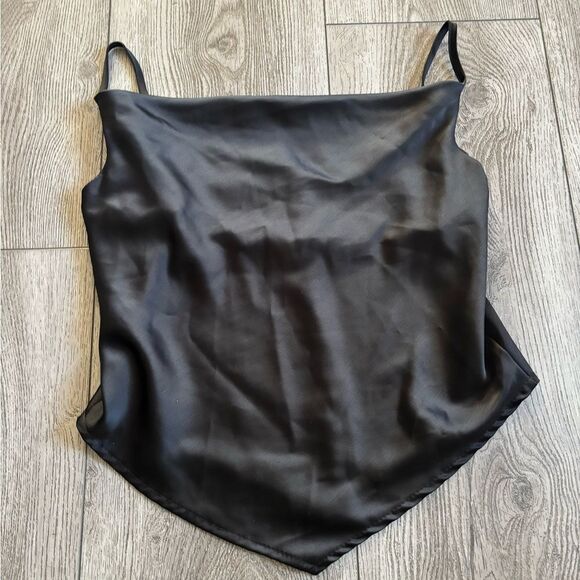 Glam woman’s used spaghetti top - Picture 1 of 4